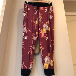 Women’s floral lounge pants